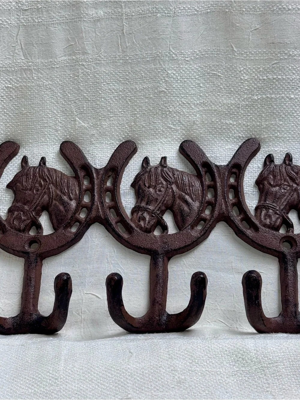 Cast Iron Horses Horseshoes Wall Hook Rack Key Towel Coat Hanger Rustic Brown